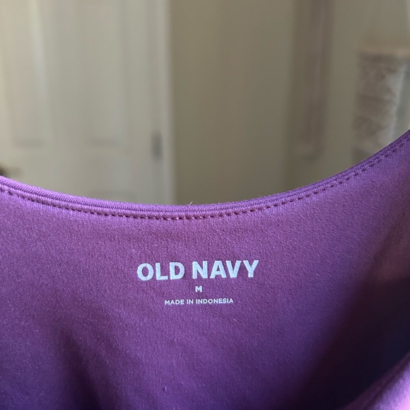 Old Navy Double Layer Jersey Short-Sleeve Tee with Scoop Neck and Back - Picture 2 of 2